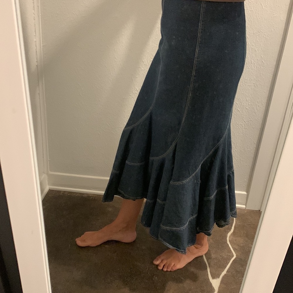 Live A Little elegant long denim skirt with ruffles - Picture 8 of 8